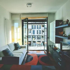 Orea Spiti - Charming Flat & Canal View Few Steps From Movida Apartment